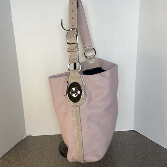 Coach hobo purse - Picture 2 of 7